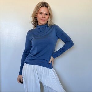 Almina Concept Mock Neck in Blue